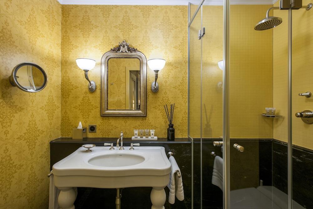 Grand Hotel Les Trois Rois Bazel Buitenkant foto