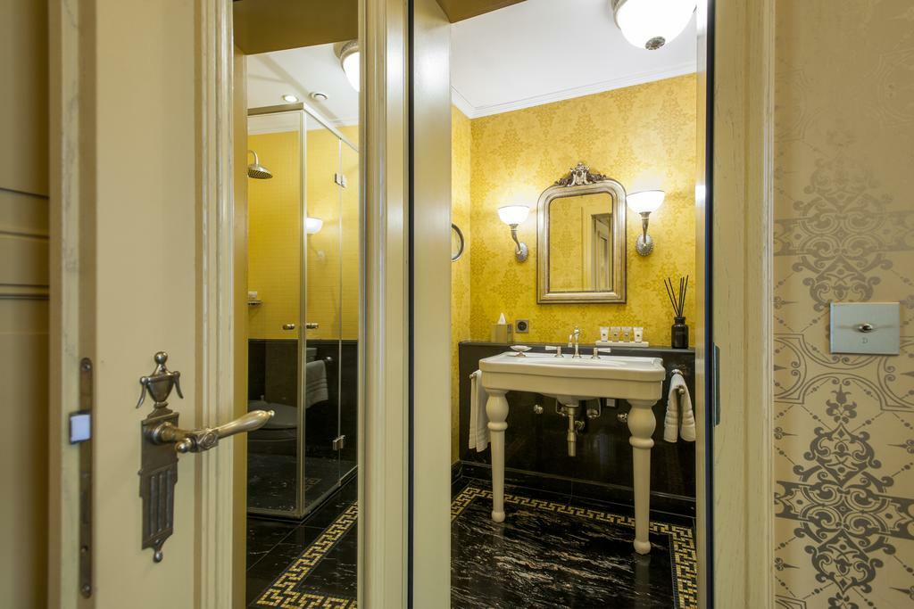 Grand Hotel Les Trois Rois Bazel Kamer foto
